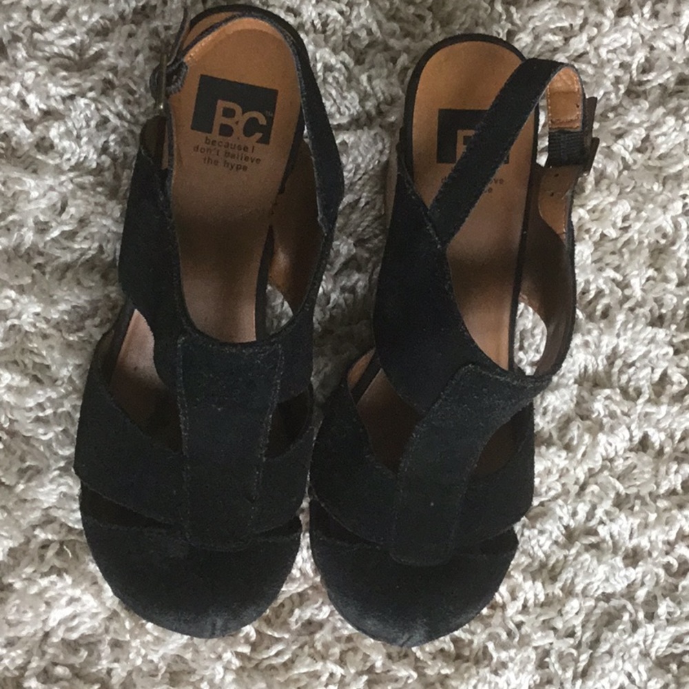 Size 7.5 closed toe black suede platform sandals